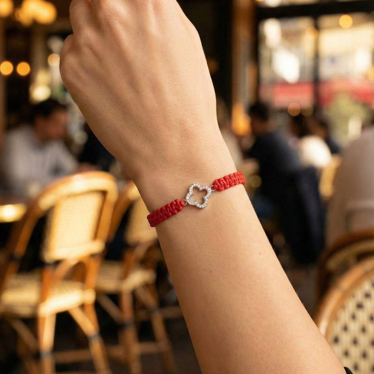Bracelet Macramé Trèfle Rouge — Café parisien