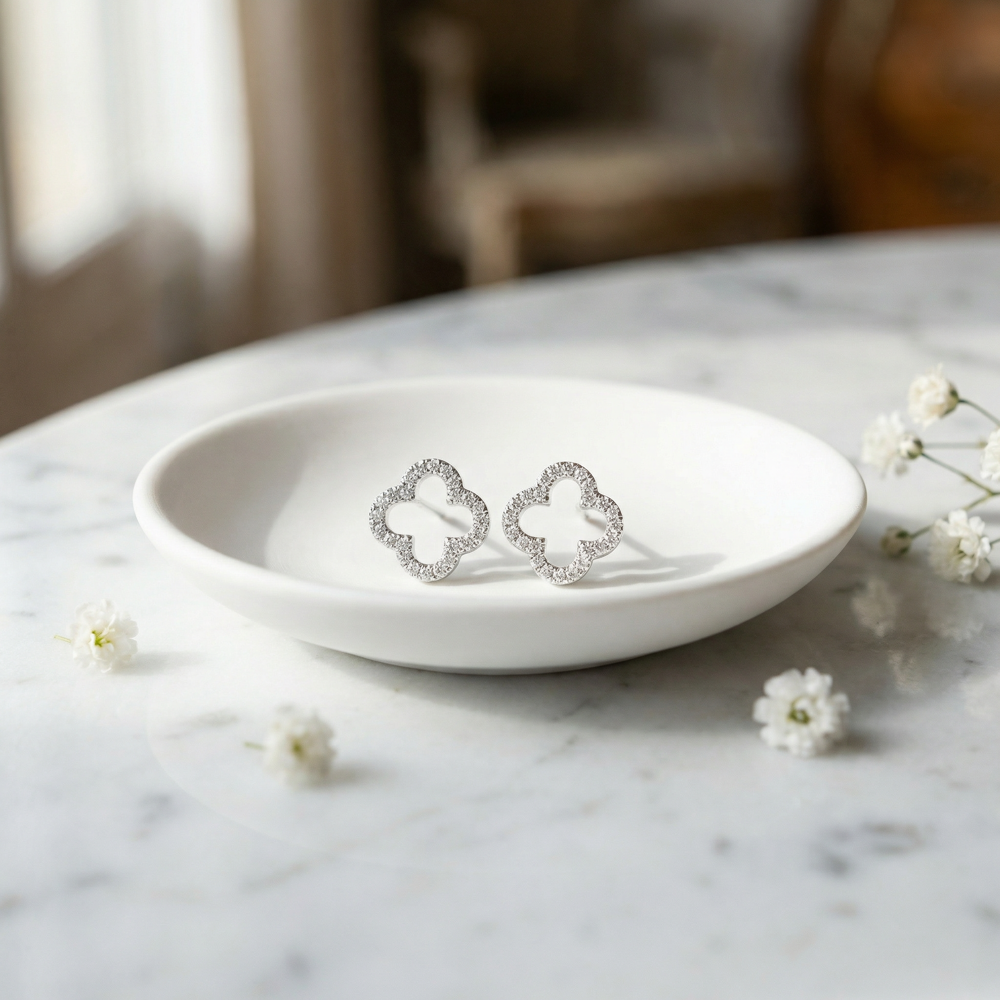 Boucles d'oreilles Trèfle Diamants — Argent 925